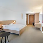 Newstar Hotel